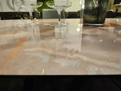 Tavolo in vetro sagomato Papillon Ozzio a prezzo scontato