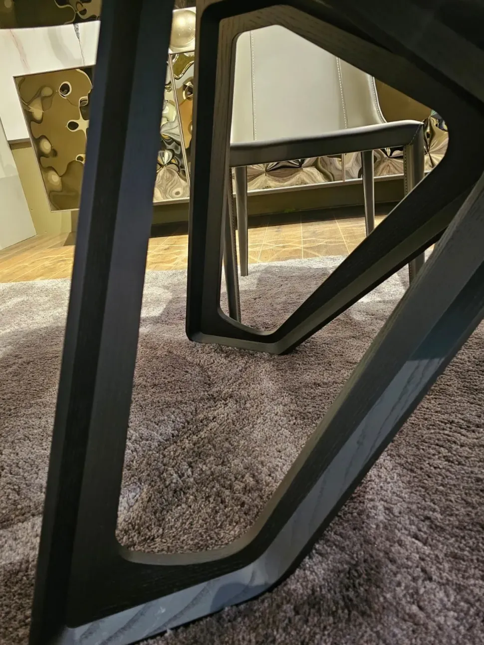 Tavolo in vetro sagomato Papillon Ozzio a prezzo scontato