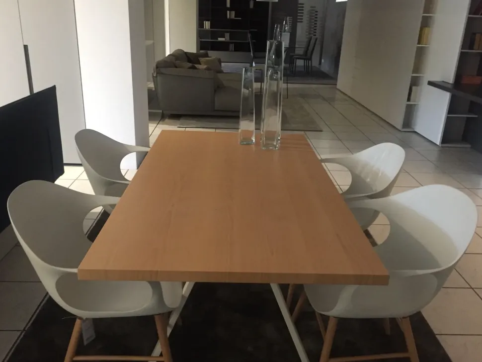 Tavolo Neat Kristalia in legno Fisso