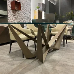 Tavolo ovale a quattro gambe Skorpio Cattelan italia scontato