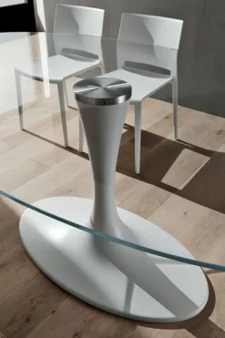 Tavolo ovale in ceramica Ruud La primavera in Offerta Outlet