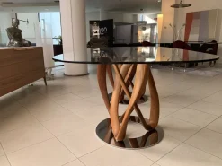 Tavolo ovale in vetro Infinity di Porada in Offerta Outlet