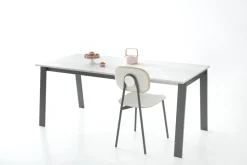 Tavolo rettangolare a quattro gambe Delta 120 Point house scontato