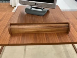 Tavolo rettangolare a quattro gambe Alice Porada scontato