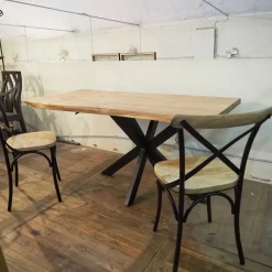 Tavolo rettangolare con basamento centrale Tavolo design indsutrial live edge in legno e matallo   Outlet etnico scontato