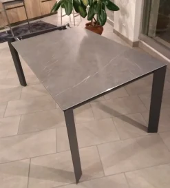 Tavolo rettangolare in ceramica Galileo di Friulsedie in Offerta Outlet