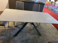 Tavolo rettangolare in ceramica Diago di Ozzio in Offerta Outlet