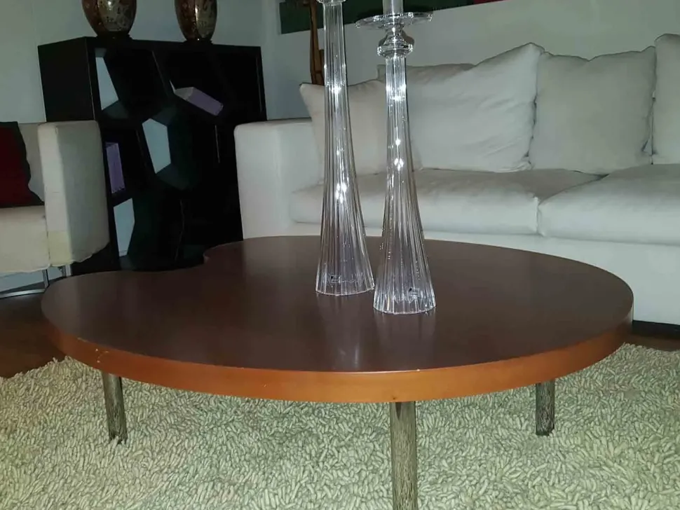 Tavolo sagomato a quattro gambe Lab Ciacci scontato