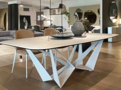 Tavolo sagomato Skorpio Cattelan italia scontato del 20%