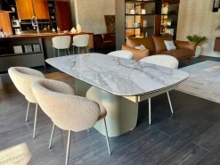 Tavolo sagomato Twins di Calligaris a prezzo riservato