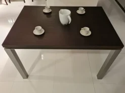 Tavolo Steel Jesse a prezzo ribassato