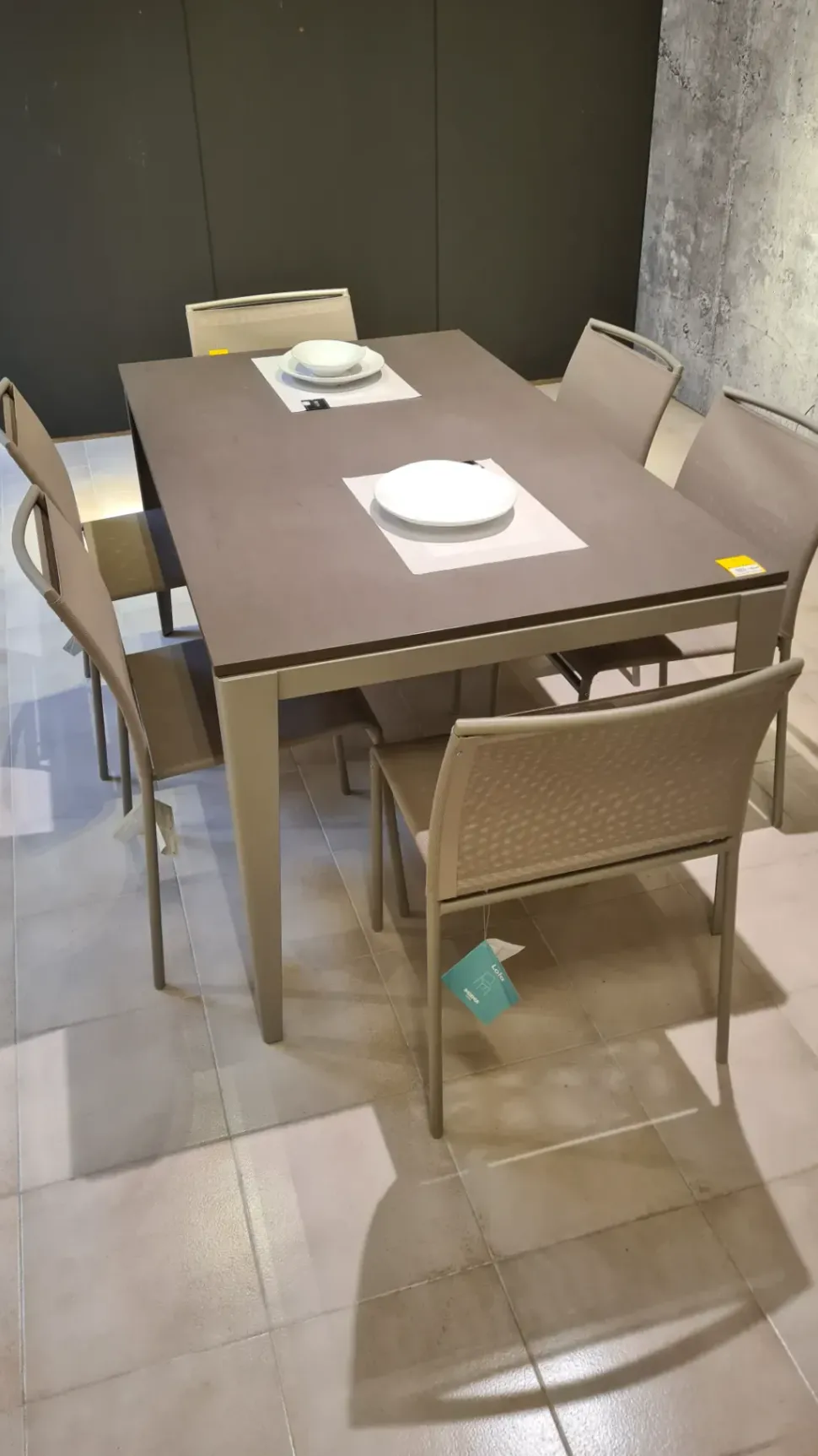 Tavolo Tavolo + sedie Ingenia in OFFERTA OUTLET -37%