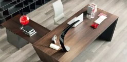 Tavolo Vega Cattelan Italia: metallo fisso, design moderno.